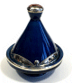 Tajine moyen decoratif marocain de couleur bleu Petrole en poterie cercle de metal argente