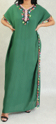 Robe orientale extra large pas cher avec pompons multicolores et petits miroirs au niveau de l'encolure - Couleur Vert fonce