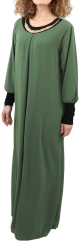 Robe longue fluide avec un joli collier - Couleur Vert