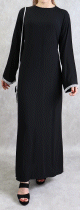 Robe longue avec strass de couleur noire