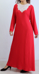 Robe longue de couleur Rouge avec broderies et perles blanches