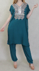 Ensemble Deux pieces tunique pantalon - style Jabador avec broderies et pompons pour femme - Couleur bleu petrole
