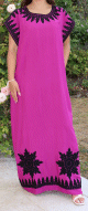 Robe orientale longue pas cher a manches courtes avec broderies pour femme - Couleur violet