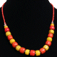 Collier ethnique artisanal grosses perles jaunes et rouges agence de petites perles rouges corail et argentees